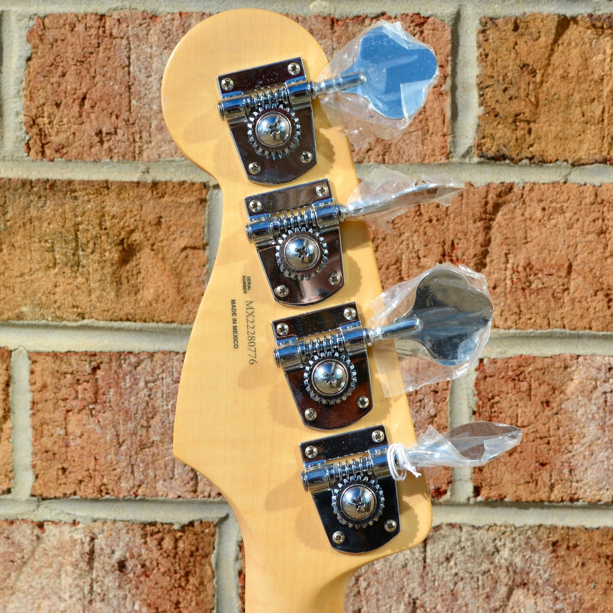 Fender Player Jazz Bass®, Pau Ferro Fingerboard, Capri Orange