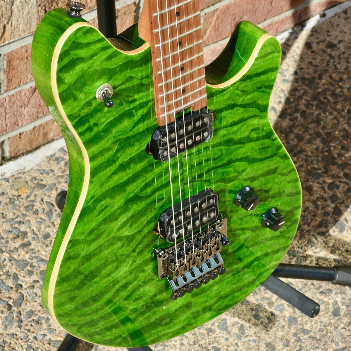 EVH Wolfgang® WG Standard QM, Baked Maple Fingerboard, Transparent Green
