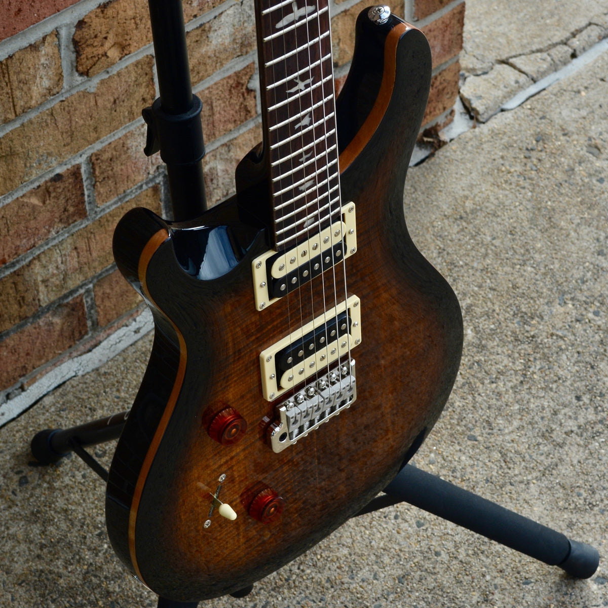 PRS SE Custom 24 Lefty Black Gold Sunburst