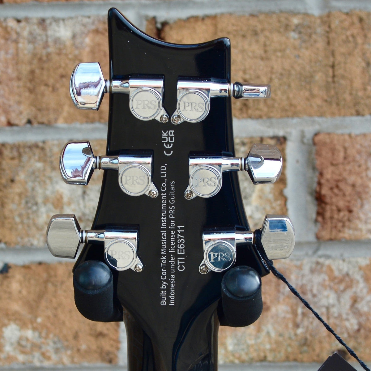PRS SE Custom 24 Lefty Black Gold Sunburst