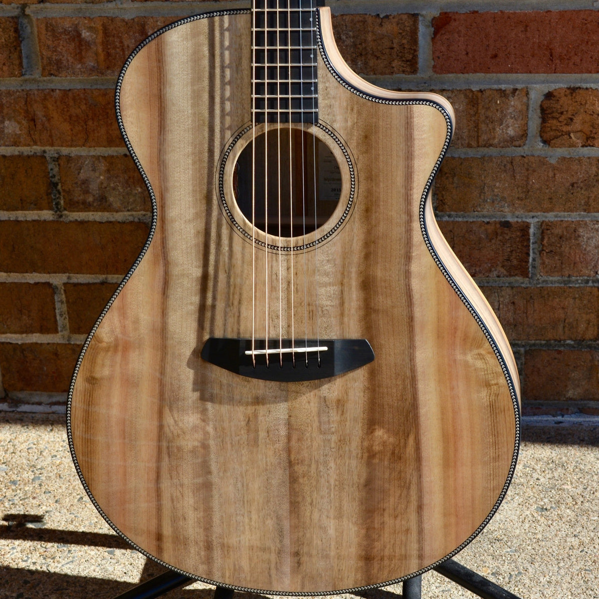 Breedlove Oregon Concerto CE Myrtlewood/Myrtlewood