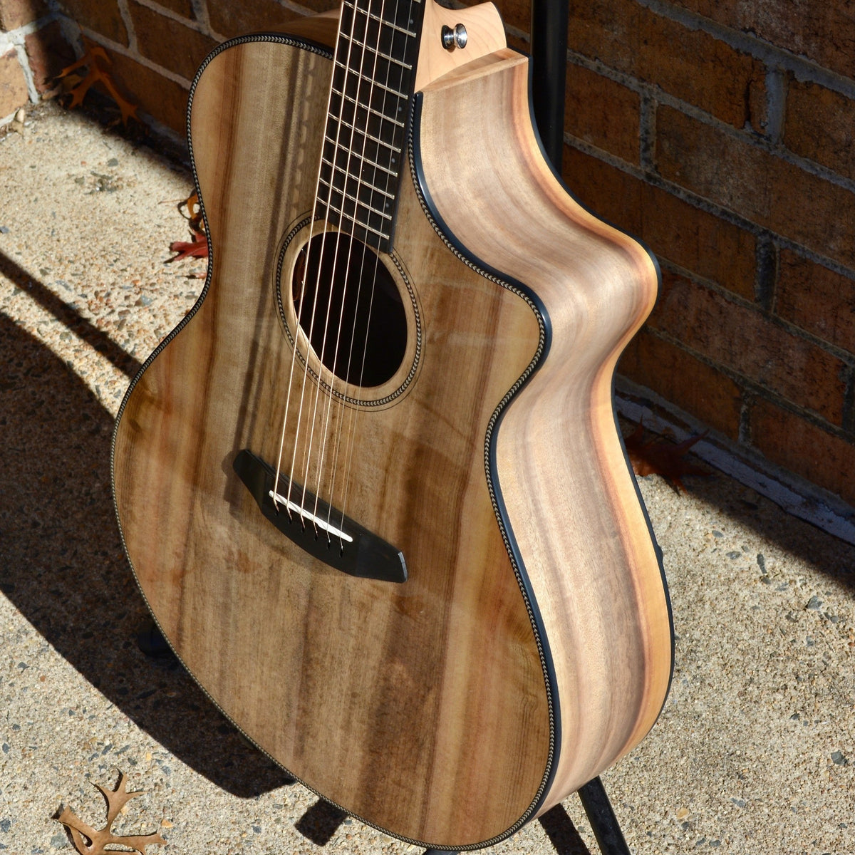 Breedlove Oregon Concerto CE Myrtlewood/Myrtlewood