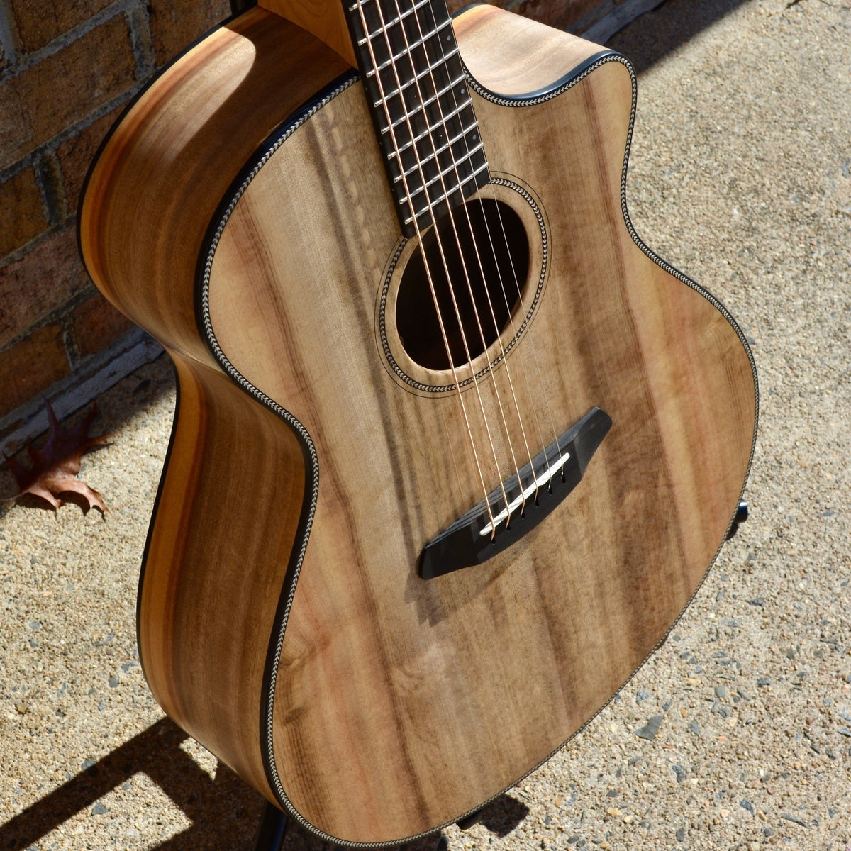 Breedlove Oregon Concerto CE Myrtlewood/Myrtlewood