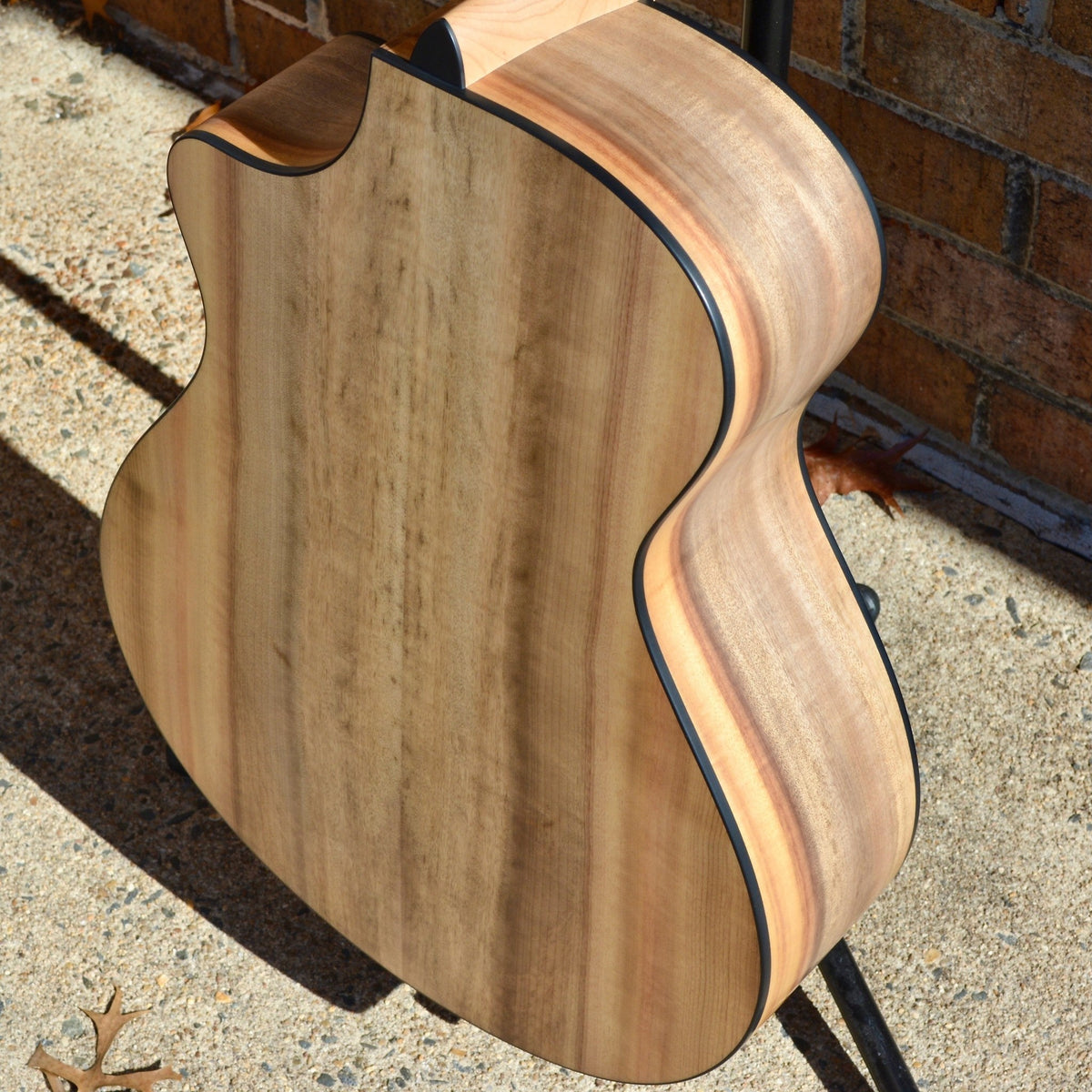 Breedlove Oregon Concerto CE Myrtlewood/Myrtlewood