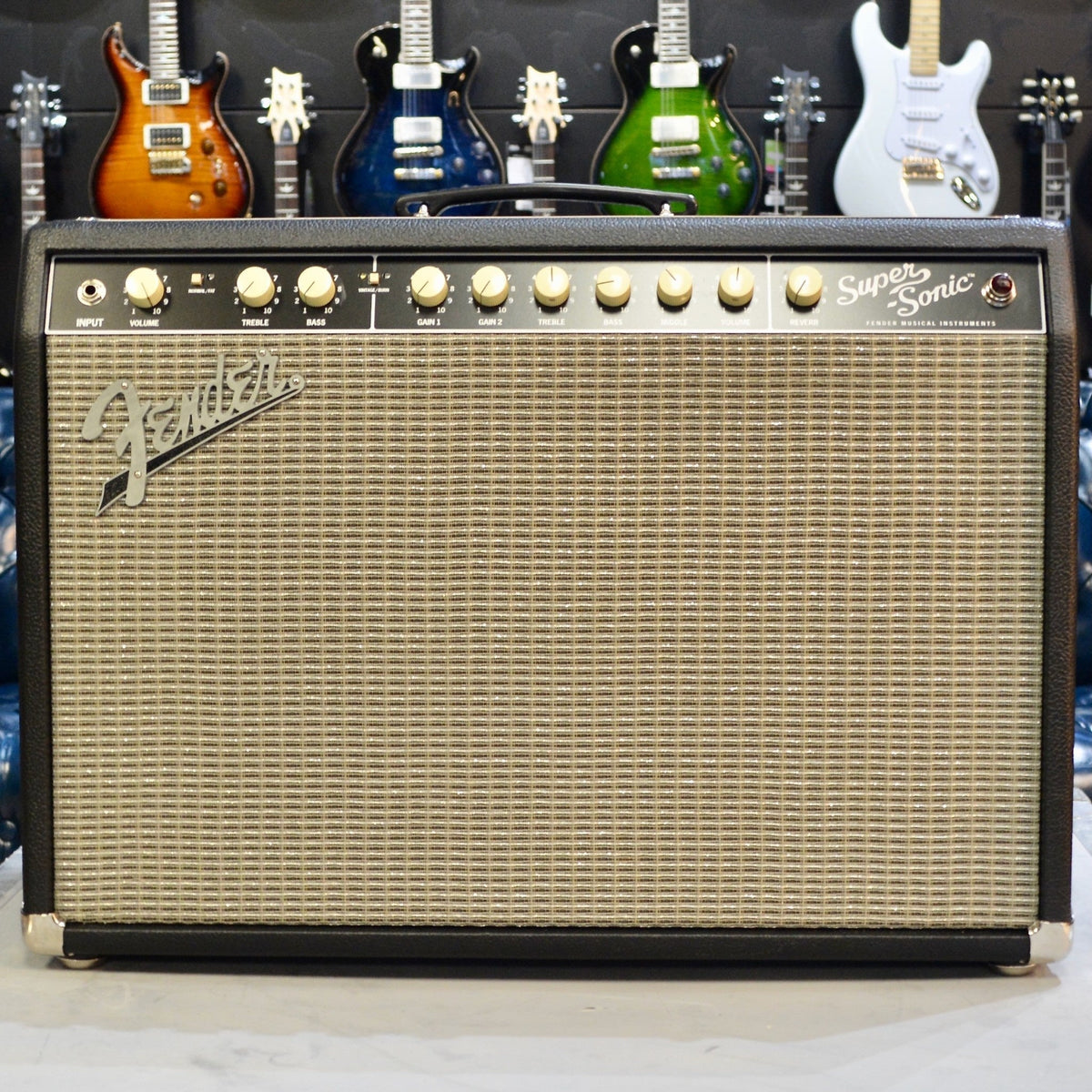Super-Sonic™ 22 Combo, Black, 120V