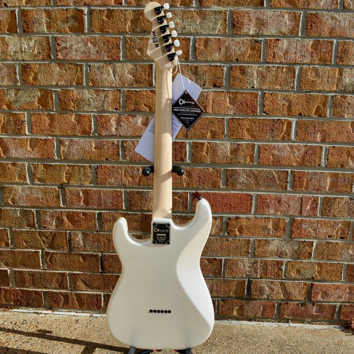 Charvel Jake E Lee Signature Pro-Mod So-Cal Style 1 HSS HT RW, Rosewood Fingerboard, Pearl White