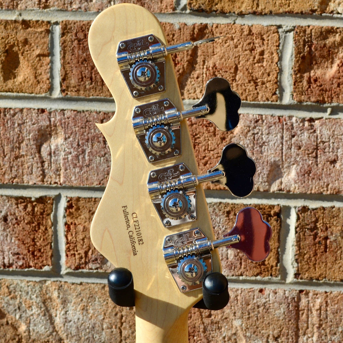 G&L JB Yellow Bass