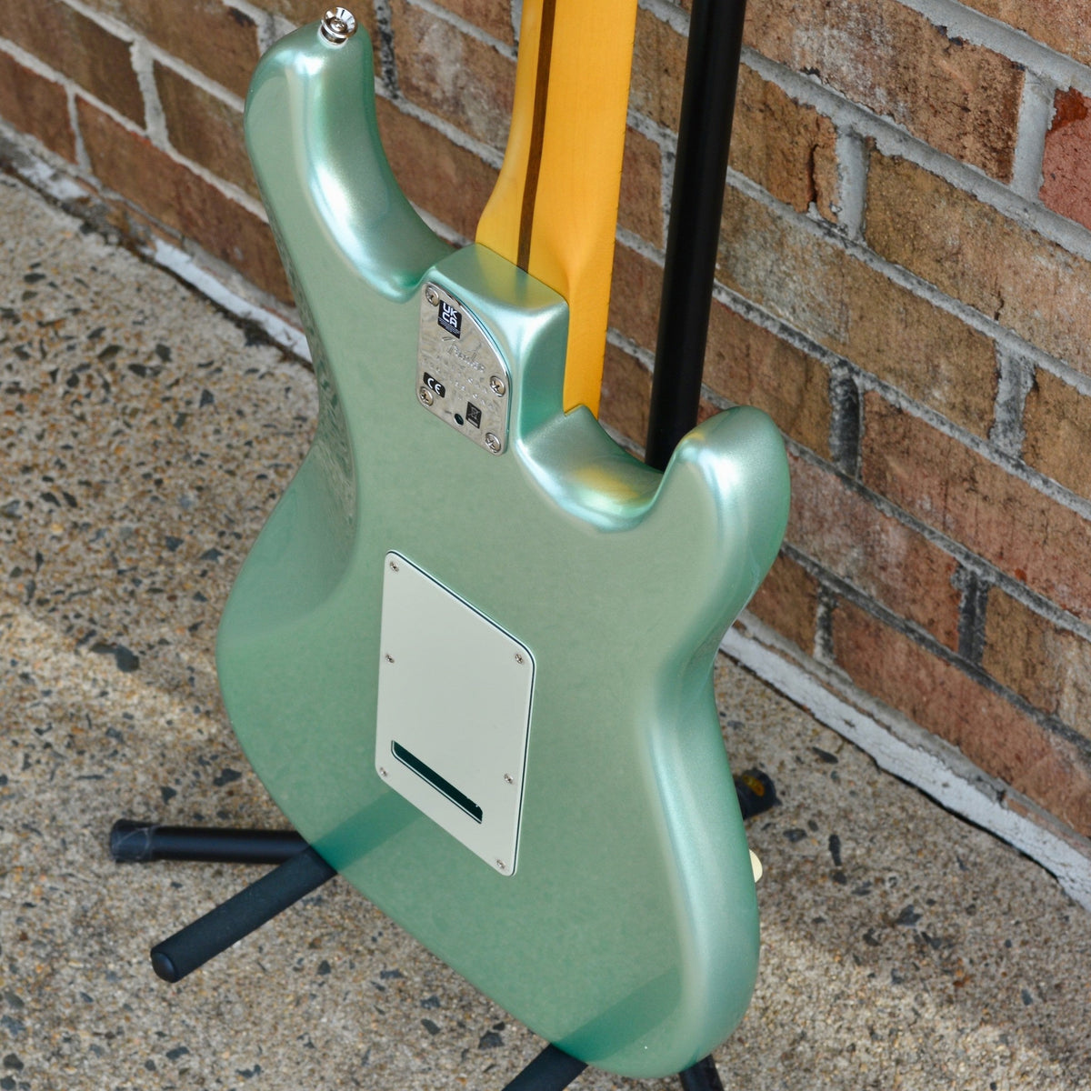Fender  American Professional II Stratocaster® Left-Hand, Maple Fingerboard, Mystic Surf Green