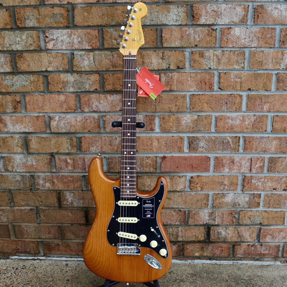 Fender American Professional II Stratocaster®, Rosewood Fingerboard, Roasted Pine