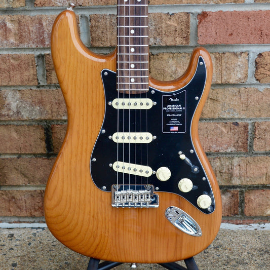 Fender American Professional II Stratocaster®, Rosewood Fingerboard, Roasted Pine