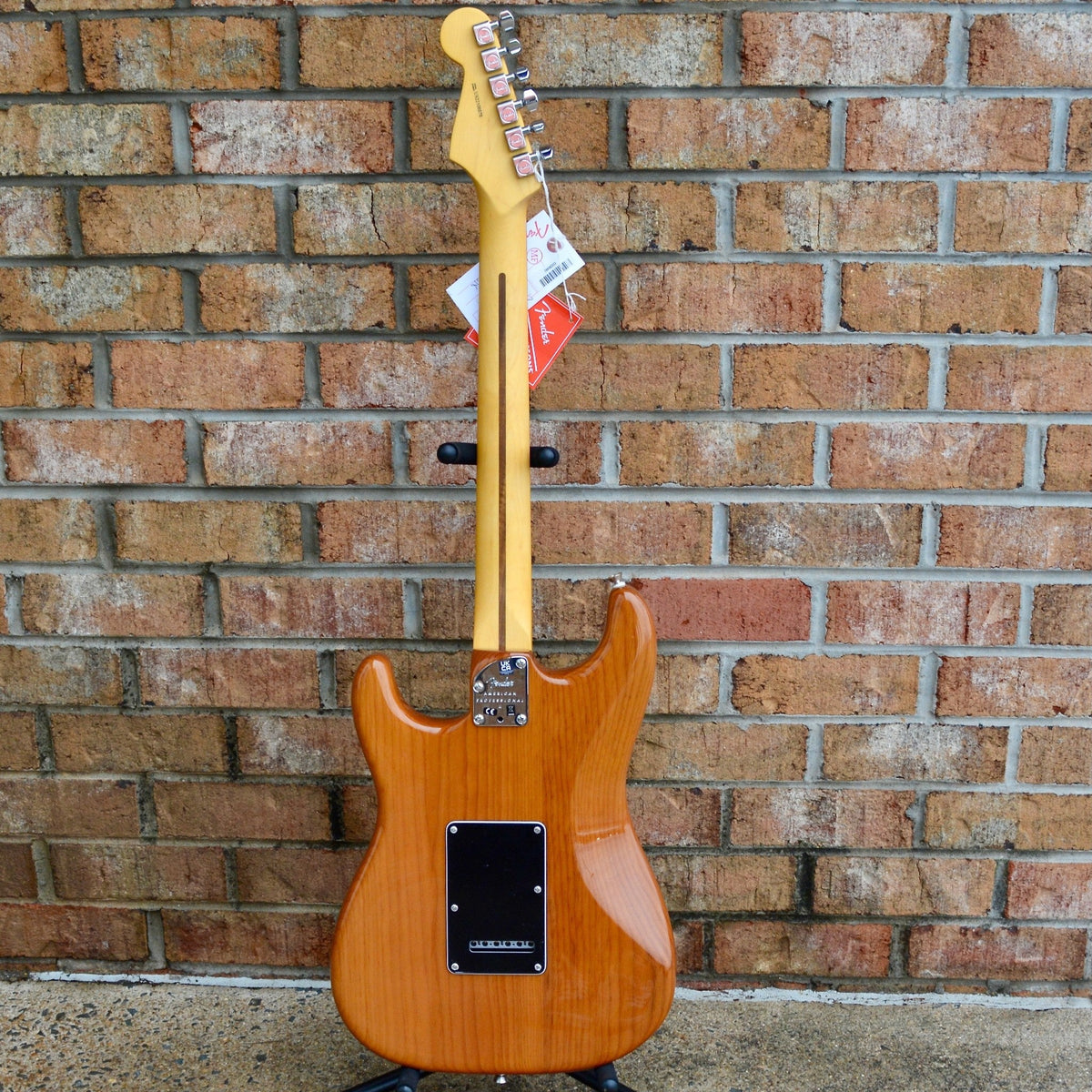 Fender American Professional II Stratocaster®, Rosewood Fingerboard, Roasted Pine