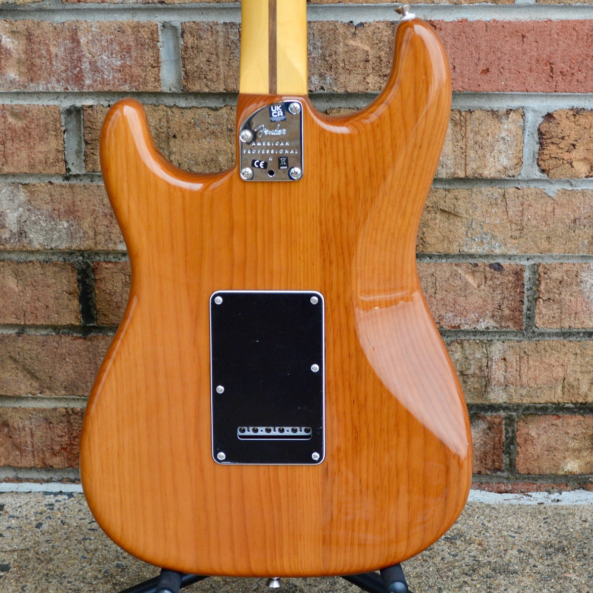 Fender American Professional II Stratocaster®, Rosewood Fingerboard, Roasted Pine