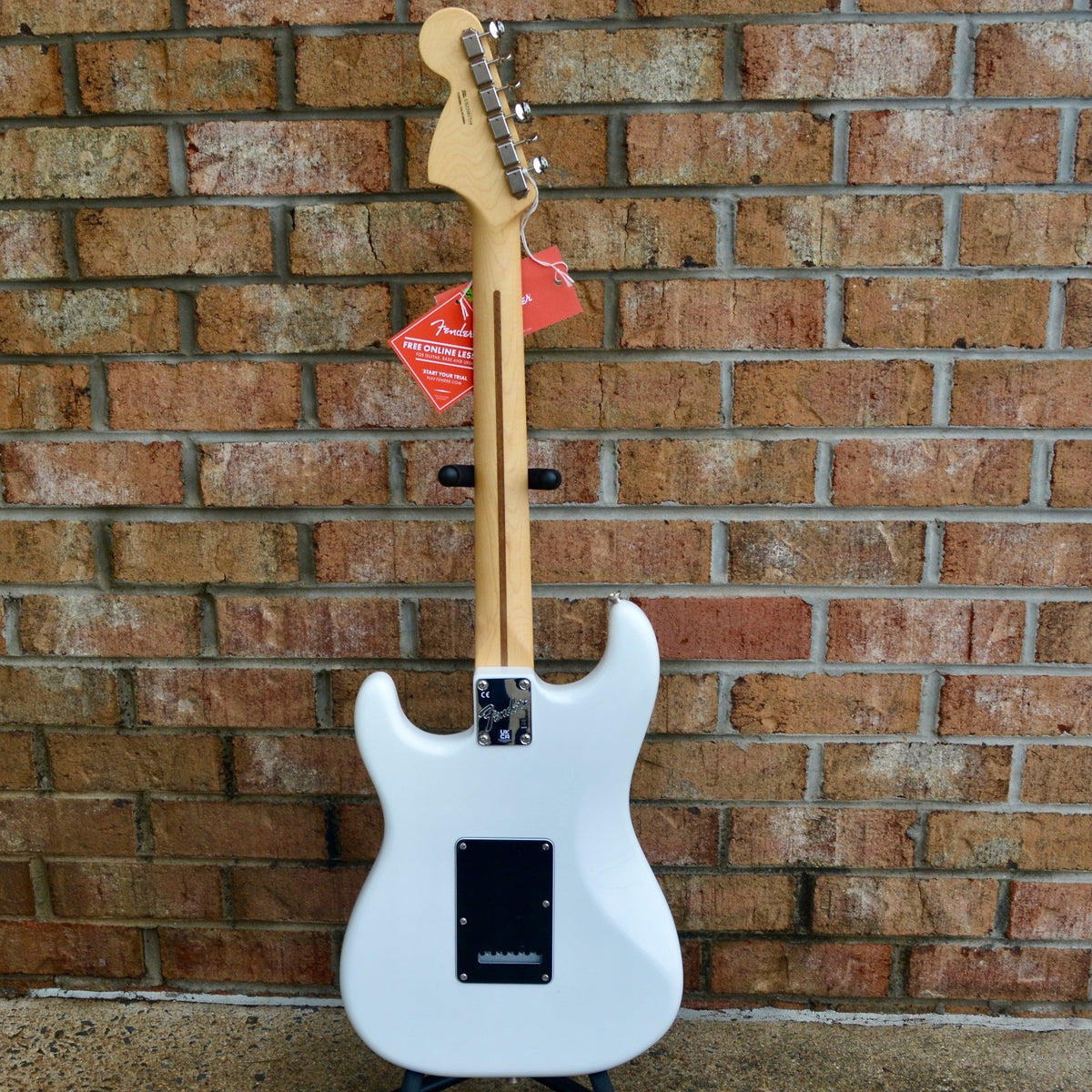 Fender American Performer Stratocaster®, Rosewood Fingerboard, Arctic White