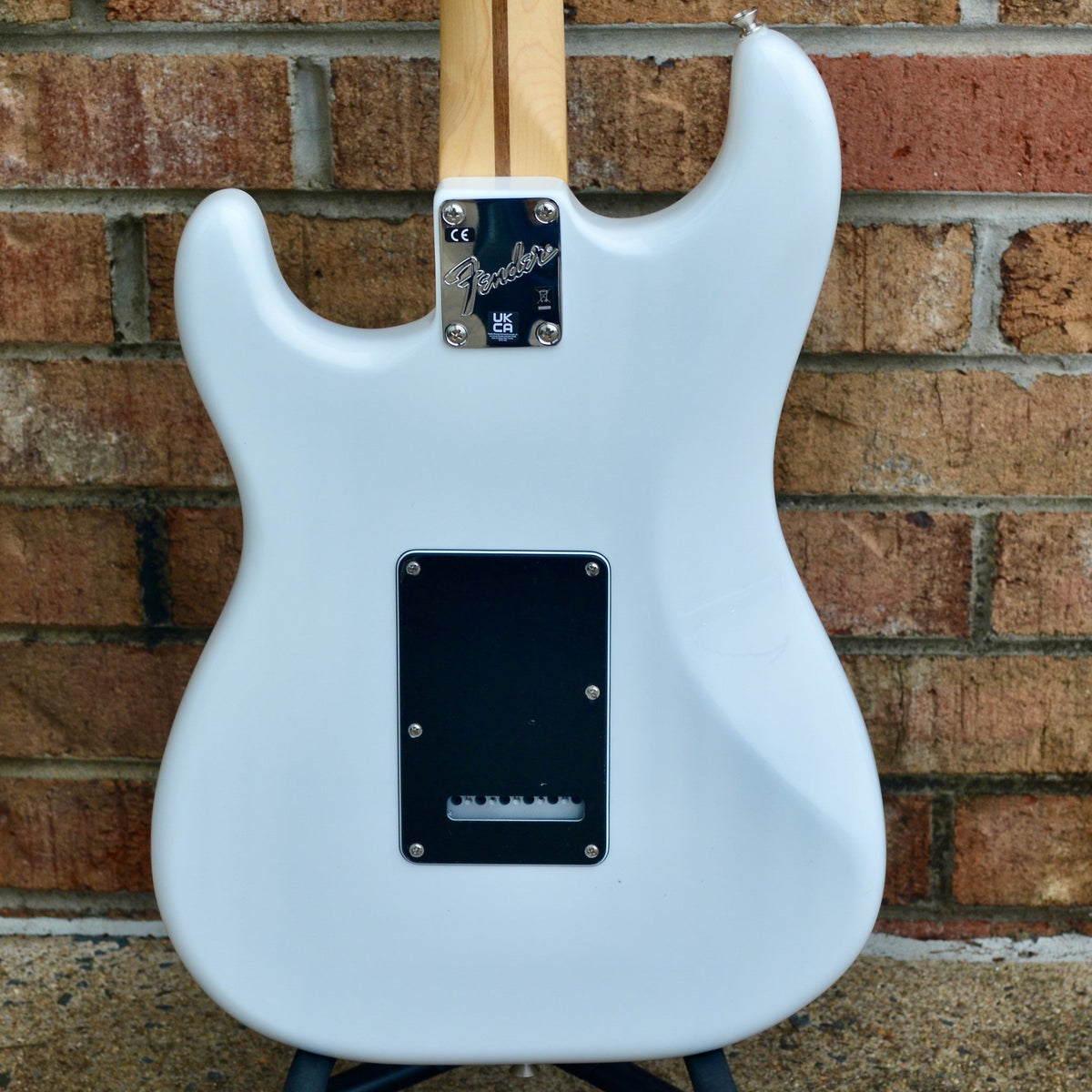 Fender American Performer Stratocaster®, Rosewood Fingerboard, Arctic White