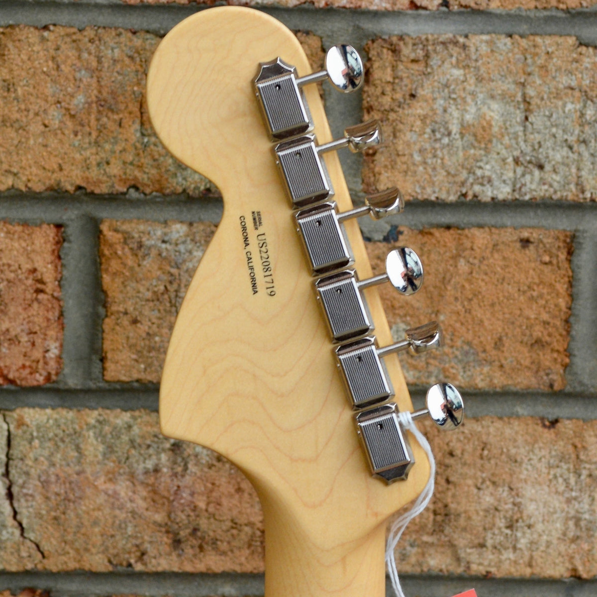 Fender American Performer Stratocaster®, Rosewood Fingerboard, Arctic White