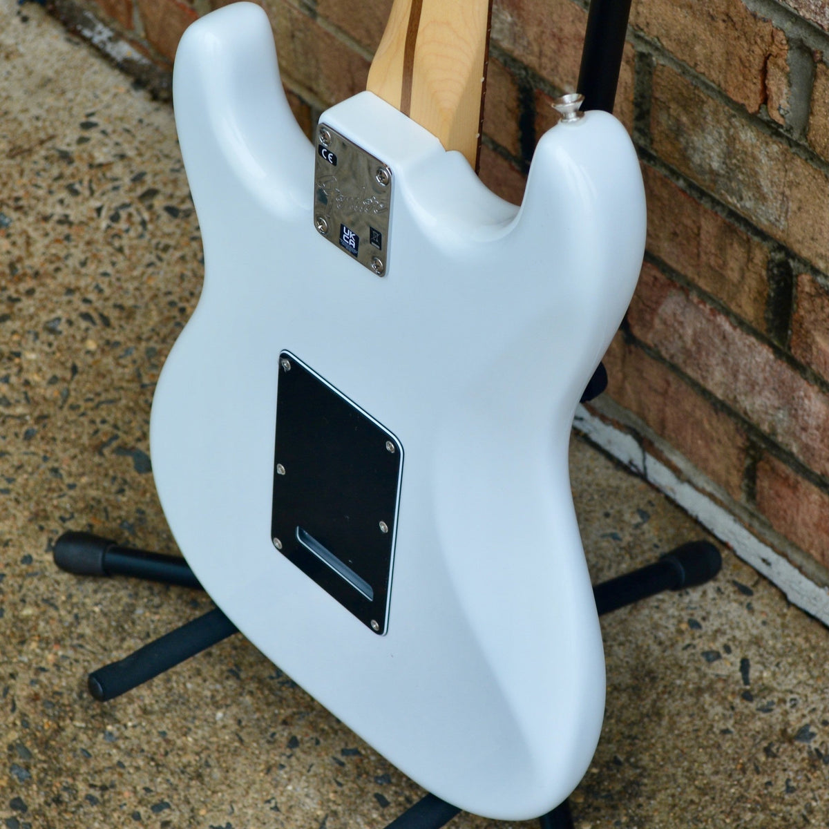 Fender American Performer Stratocaster®, Rosewood Fingerboard, Arctic White