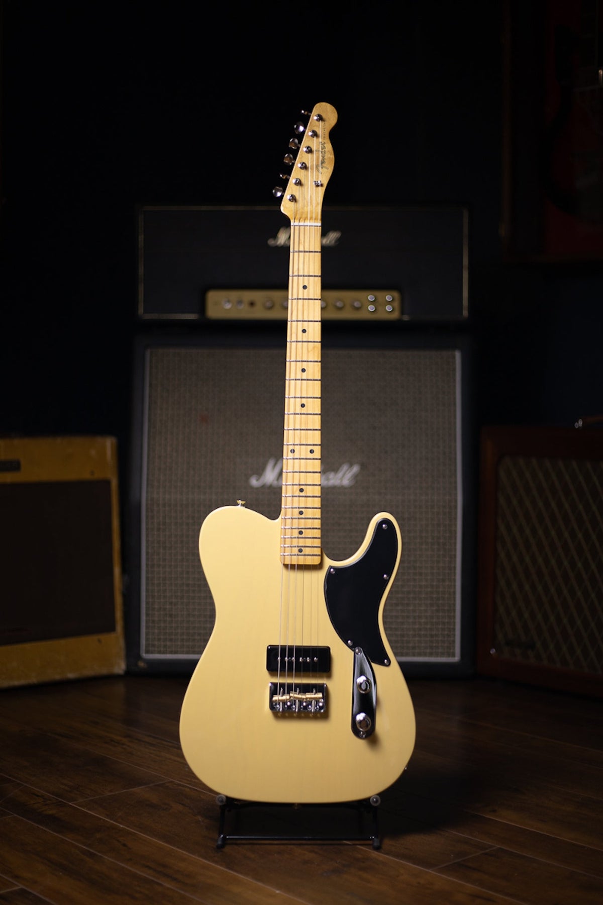 Fender Noventa Telecaster Electric Guitar - Vintage Blonde