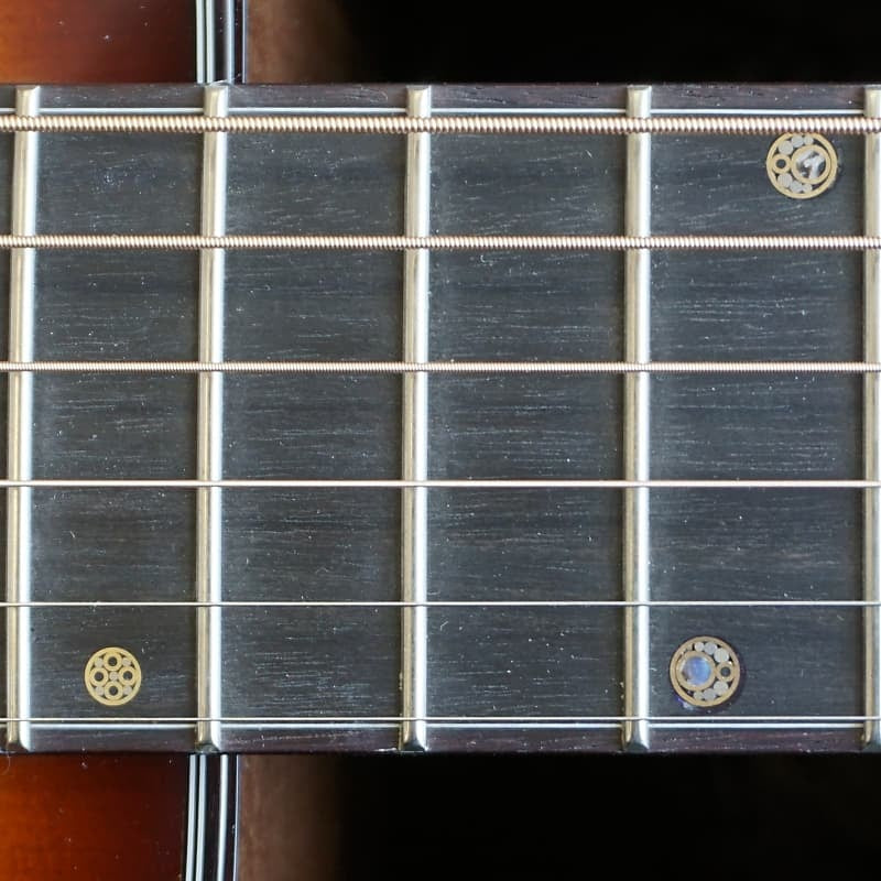 Breedlove Masterclass Custom Concerto – Bearclaw Sitka Spruce - Maple 2018 Whiskey Burst